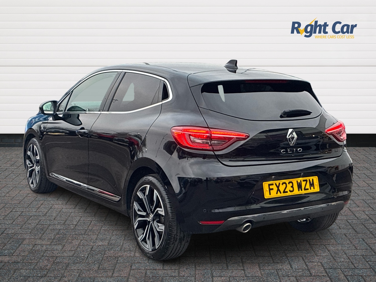 Used Renault Clio 2023 for sale - 77499777: Photo 3
