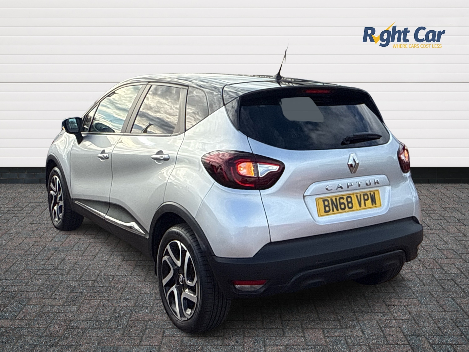 Used Renault Captur 2018 for sale - 76474738: Photo 3