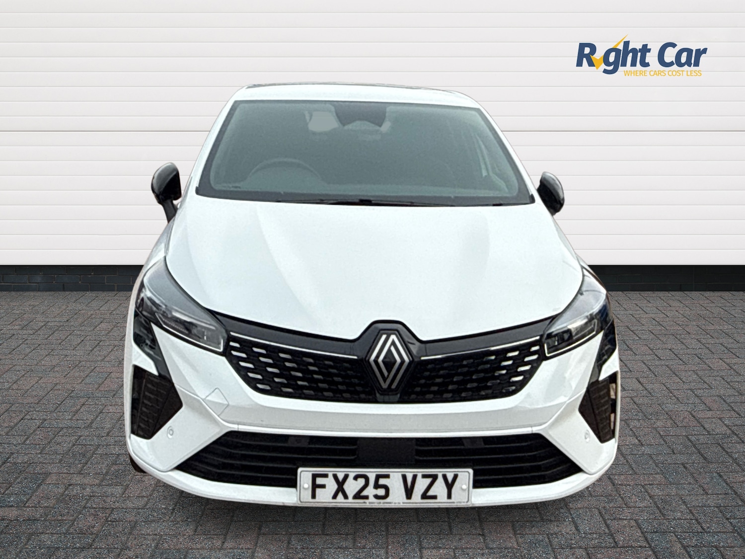 Used Renault Clio 2025 for sale - 76487118: Photo 7