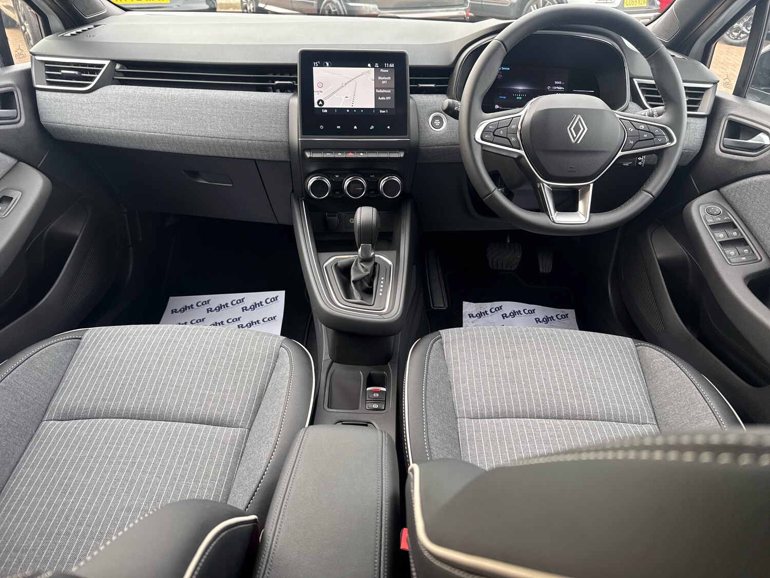 Used Renault Clio 2025 for sale - 76487118: Photo 8