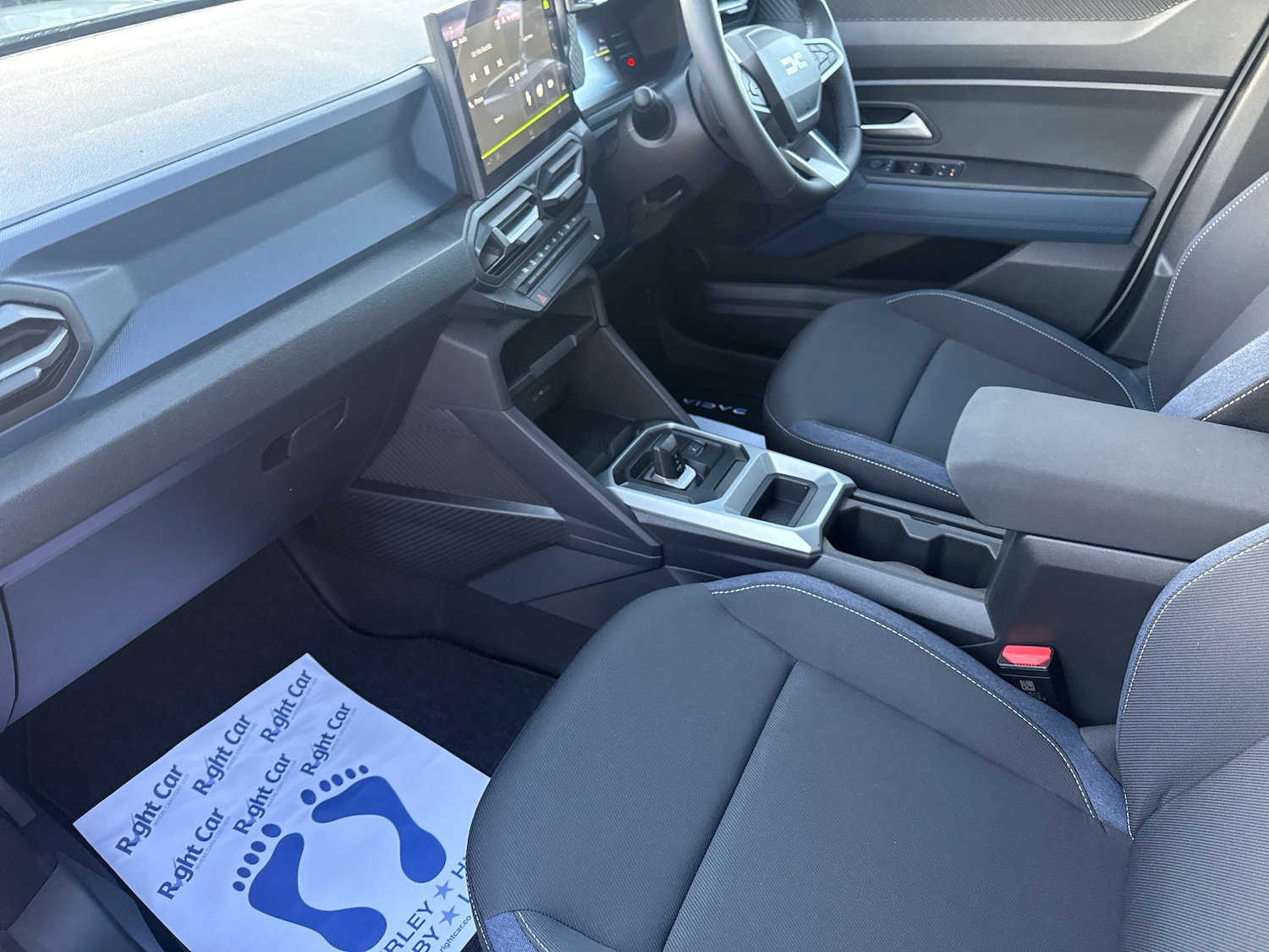 Used Dacia Duster 2025 for sale - 76574853: Photo 2