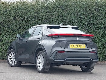 Used Toyota C-HR 2024 for sale - 78238335: Photo