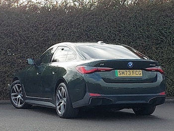 Used BMW i4 2023 for sale - 77352612: Photo