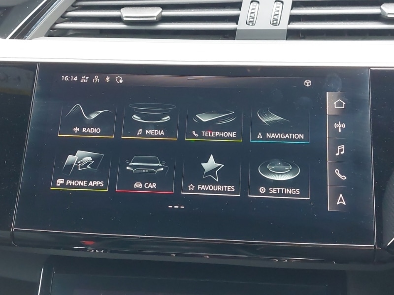 Used Audi e-tron 2023 for sale - 78169528: Photo 12