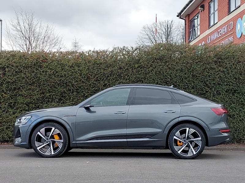 Used Audi e-tron 2023 for sale - 78169528: Photo 4