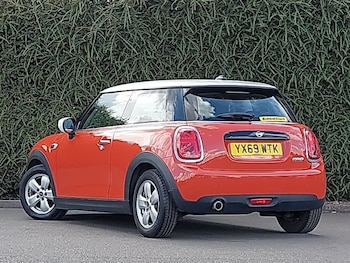 Used MINI Hatch 2019 for sale - 75900644: Photo