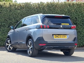 Used Peugeot 5008 2023 for sale - 79549982: Photo