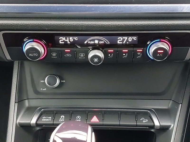 Used Audi Q3 2021 for sale - 76543842: Photo 16