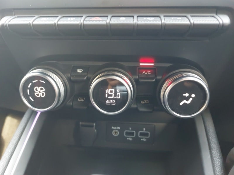 Used Renault Clio 2020 for sale - 76864472: Photo 16