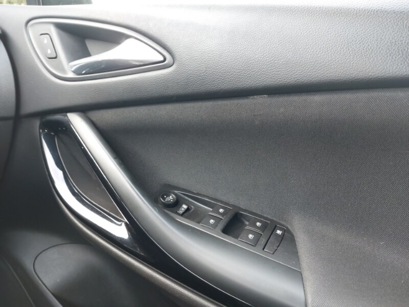 Used Vauxhall Astra 2016 for sale - 76325654: Photo 16