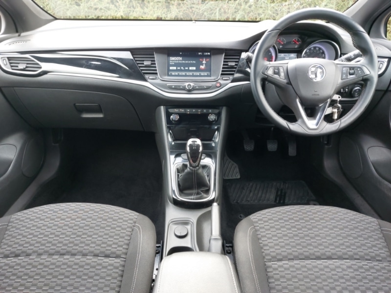 Used Vauxhall Astra 2016 for sale - 76325654: Photo 2