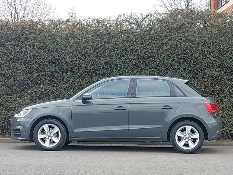 Used Audi A1 2015 for sale - 77818386: Photo 4