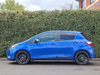 Used Toyota Yaris 2019 for sale - 79586532: Photo