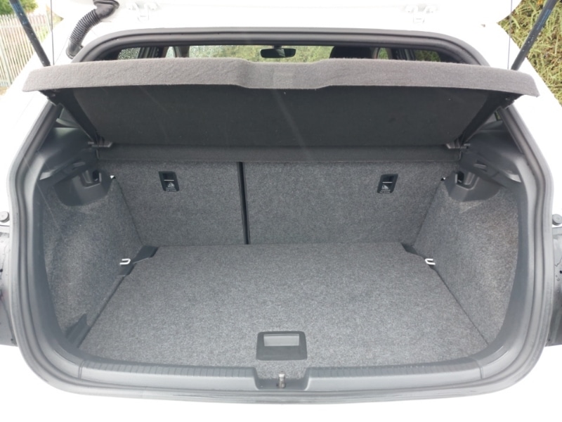Used Volkswagen Polo 2019 for sale - 76165873: Photo 8