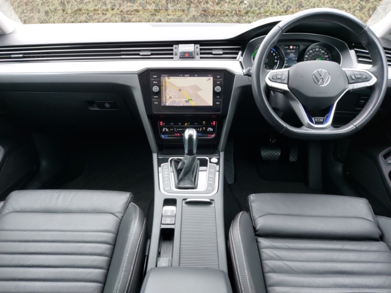 Used Volkswagen Passat 2022 for sale - 77623420: Photo 2