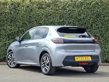 Used Peugeot 208 2023 for sale - 79368308: Photo