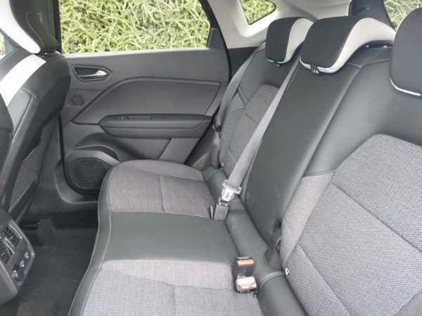 Used Renault Captur 2023 for sale - 75326549: Photo 6