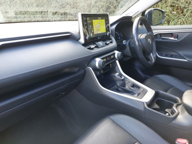 Used Toyota RAV4 2020 for sale - 76839070: Photo 5