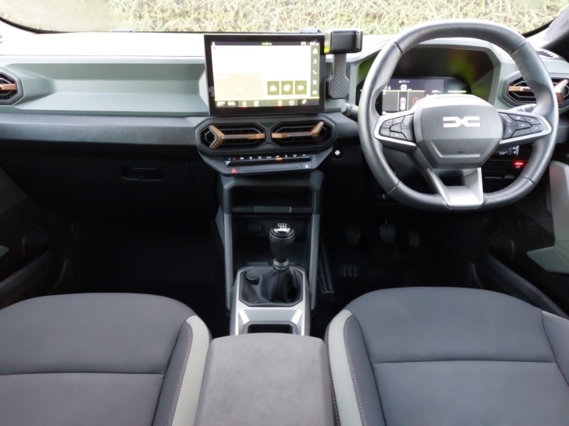 Used Dacia Duster 2024 for sale - 76656725: Photo 2