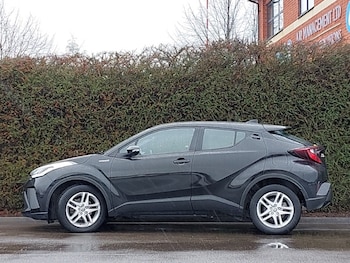 Used Toyota C-HR 2021 for sale - 77544169: Photo