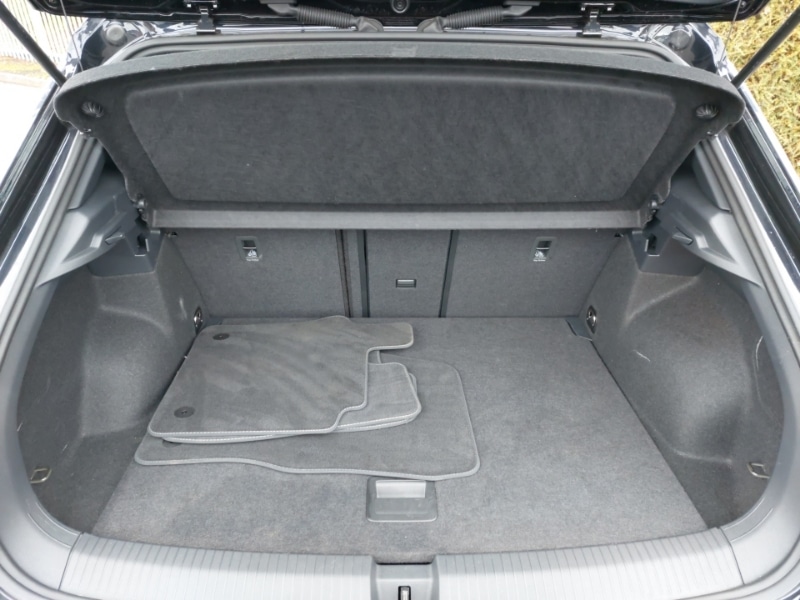 Used Volkswagen T-Roc 2025 for sale - 77141608: Photo 8