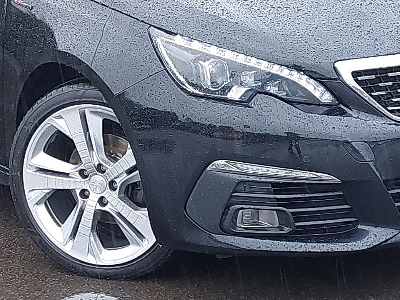 Used Peugeot 308 2018 for sale - 76165839: Photo 9