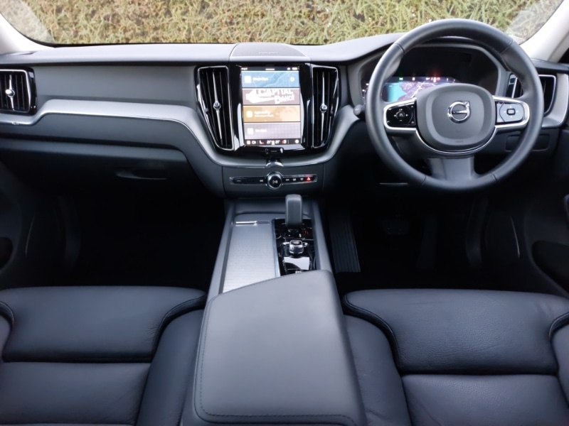 Used Volvo XC60 2024 for sale - 76763952: Photo 2