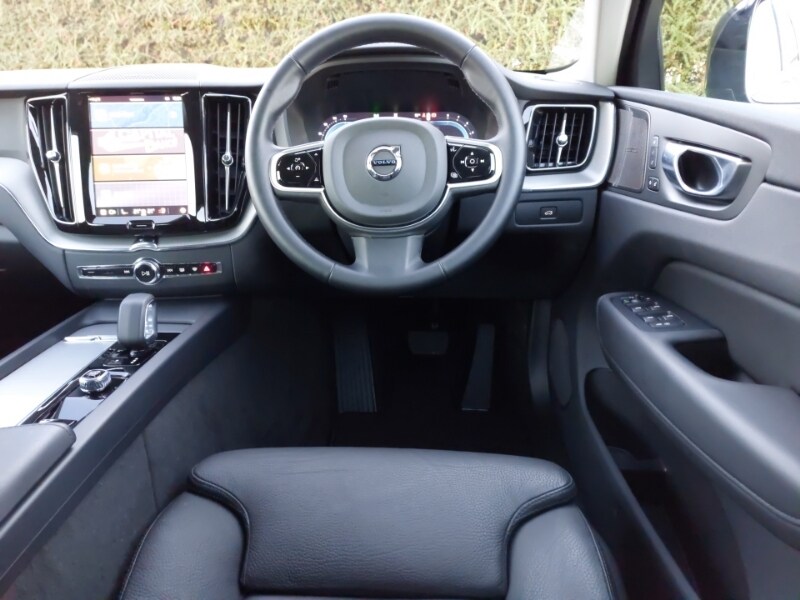 Used Volvo XC60 2024 for sale - 76763952: Photo 7