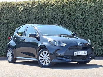 Used Toyota Yaris 2023 for sale - 79493174: Photo