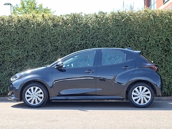 Used Toyota Yaris 2023 for sale - 79493174: Photo