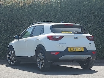 Used Kia Stonic 2019 for sale - 78642625: Photo
