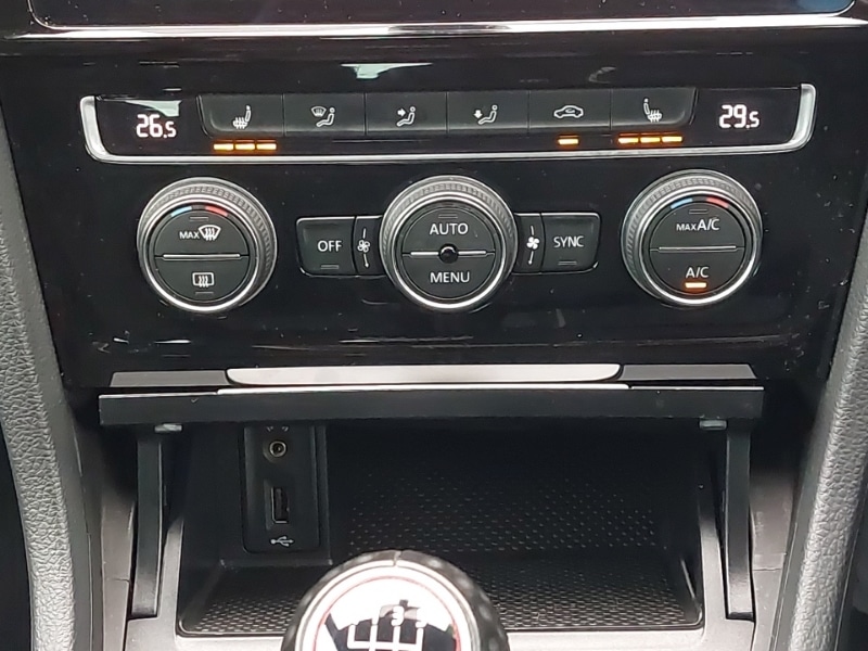 Used Volkswagen Golf 2017 for sale - 77466851: Photo 16