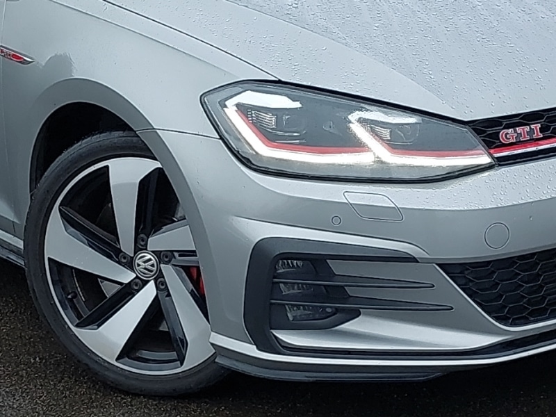 Used Volkswagen Golf 2017 for sale - 77466851: Photo 9