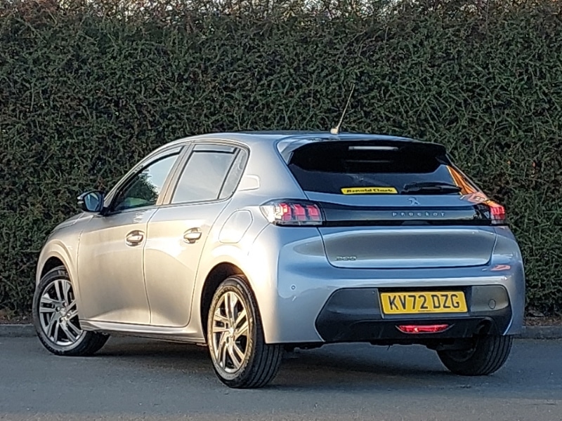 Used Peugeot 208 2022 for sale - 77047412: Photo 3