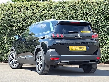 Used Peugeot 5008 2023 for sale - 79086805: Photo