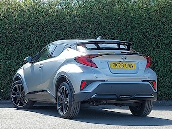 Used Toyota C-HR 2023 for sale - 78342511: Photo