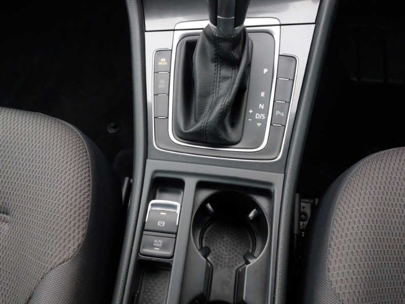 Used Volkswagen Golf 2017 for sale - 77034998: Photo 16