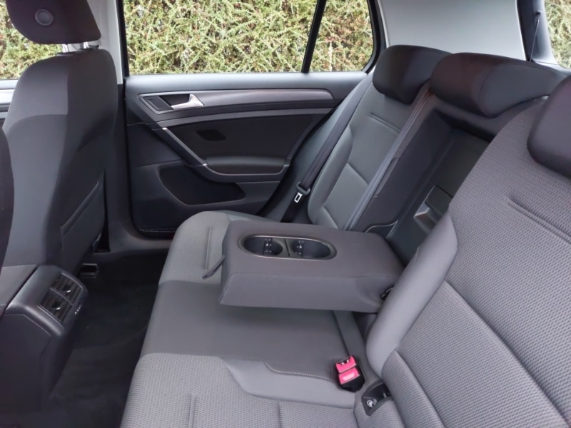 Used Volkswagen Golf 2017 for sale - 77034998: Photo 6