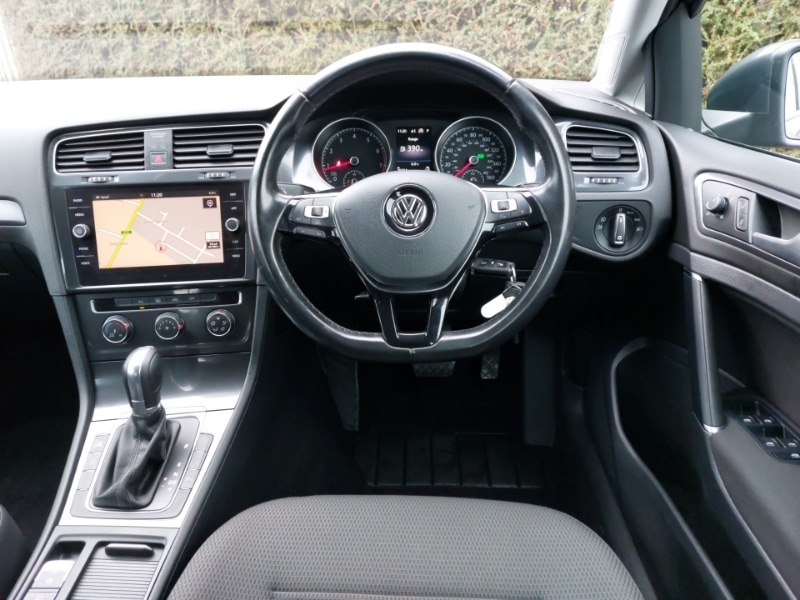 Used Volkswagen Golf 2017 for sale - 77034998: Photo 7