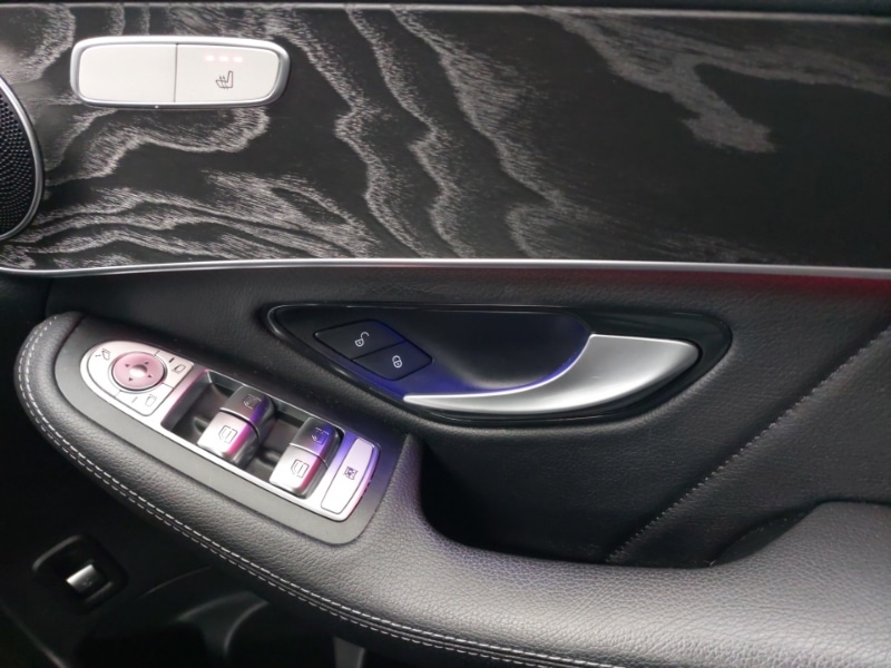 Used Mercedes-Benz GLC 2019 for sale - 76795415: Photo 16