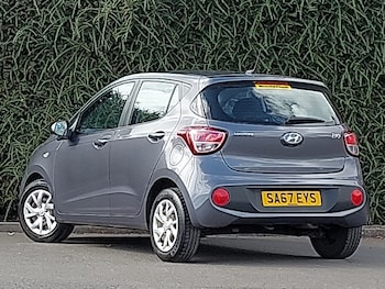 Used Hyundai i10 2017 for sale - 75767761: Photo