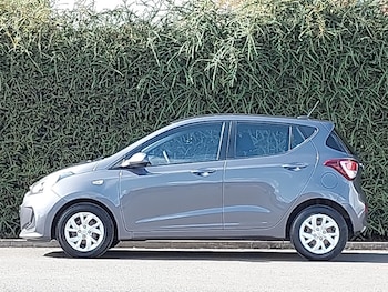Used Hyundai i10 2017 for sale - 75767761: Photo