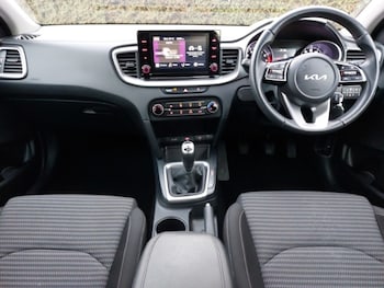 Used Kia Ceed 2023 for sale - 77051159: Photo