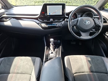 Used Toyota C-HR 2022 for sale - 79433343: Photo