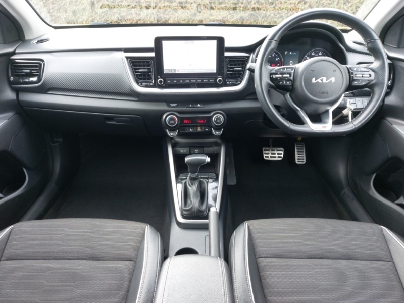 Used Kia Stonic 2022 for sale - 77380052: Photo 2