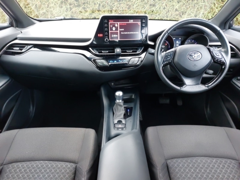 Used Toyota C-HR 2022 for sale - 76721974: Photo 2