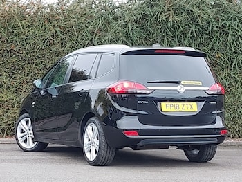 Used Vauxhall Zafira 2018 for sale - 76414780: Photo