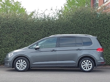 Used Volkswagen Touran 2017 for sale - 75684221: Photo