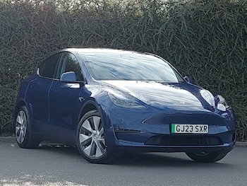 2023 - RWD 5dr Auto