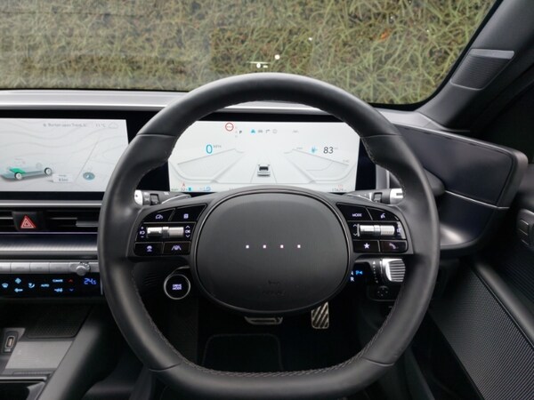 Used Hyundai IONIQ 6 2023 for sale - 76301702: Photo 17